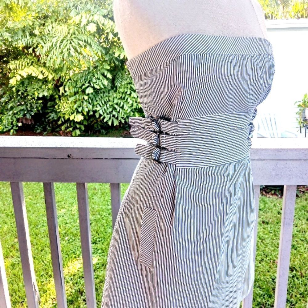 Women's Laundry by Shelli Segal Strapless Buckled Striped Lined Dress Size 2